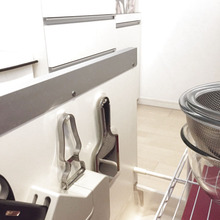 【収納】フック貼るだけ!シンクの隙間2cmが収納スペースに早変わり