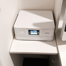 39cm幅の机横デッドスペースがプリンター&バッグ収納場所に大変身!