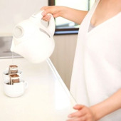 驚くほど簡単にキレイにできる!洗剤を使わないポットの洗い方