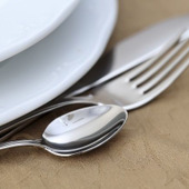 ベストなタイミングを知りたい! カトラリーの買い替え時期の目安とは