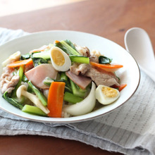 10分で野菜たっぷり!小松菜の中華丼