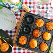 『スキレットたこ焼き』で作る!外はカリッ!中はとろとろ♪ダブルチーズと厚揚げの明石焼き風