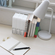 早くも大人気!セリアの縦置き可能な本型収納ケース