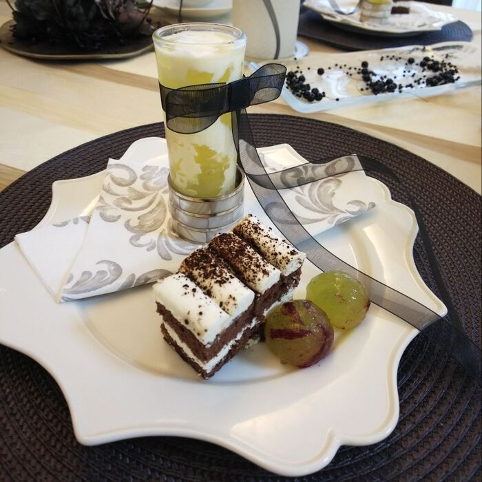 黒オーガンジーリボンと ナプキンリングで