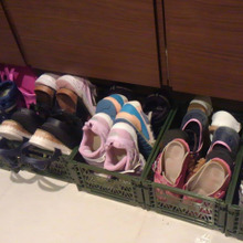 下駄箱下のスペースに、子供靴17足収納☆