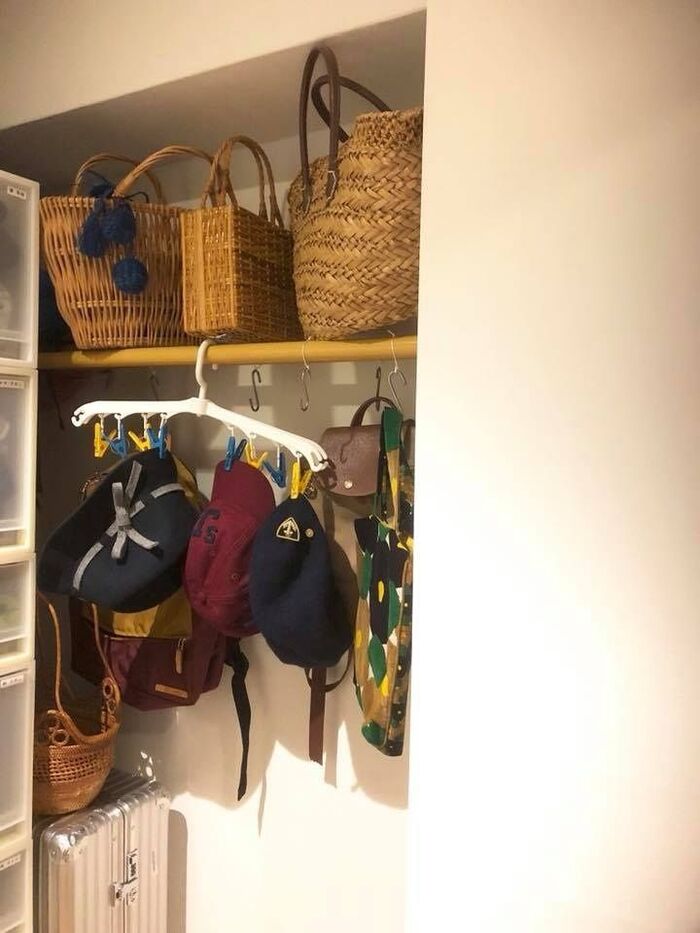 「太」突っ張り棒が便利!ファッション小物収納ステーション