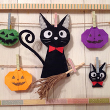 ただ貼るだけ♪100均インテリアフレームとマスキングテープのコラボで楽しく♪