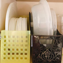 プラ製のケースでプラの蓋をスリムに♬