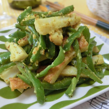 5分で美味い♪ ピーマンとちくわのカレーチーズきんぴら