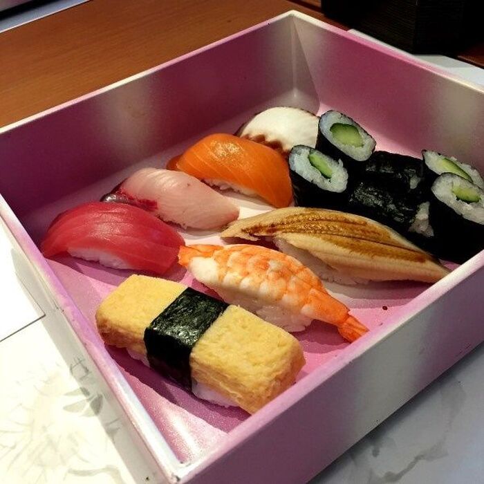 銀座でオフ会~イケメン 板前さんから習う魅惑の握り寿司体験へ行ってきました!