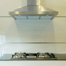 レンジフードの油汚れの掃除は今がおススメ!その理由とは?