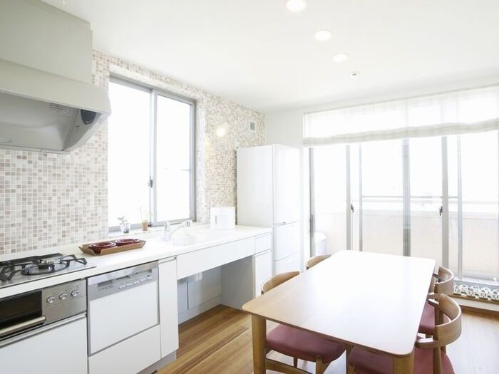 テーブルの上には何も置かない!ダイニング収納のとっておきの秘訣