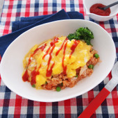 簡単!肉×パックごはんレシピ「レンジでふわとろオムライス」