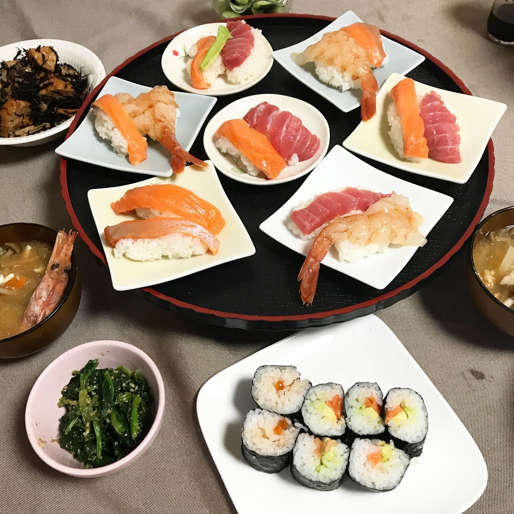 6.なんちゃって回転寿司も楽しめる