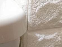 ☆噂のダイソーのクッションレンガシートを使って壁紙傷隠し