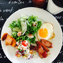 休日にいかが?ちょこっと残ったご飯で☆カラフルライスサラダ