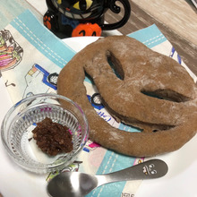 ハロウィンはフーガス焼いこっと☆成形が簡単なオバケのパン