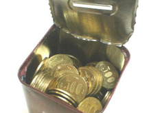 実際にいくら貯まる?★ダイソー 10万円貯まる500円玉貯金箱