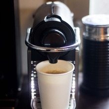 イマドキのおうちカフェは紙コップコーヒーで!