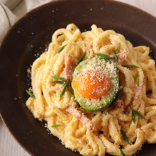 アボたま和風カルボうどん。