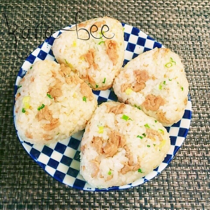 食いしん坊大満足♡絶品!生姜焼き混ぜご飯おにぎり
