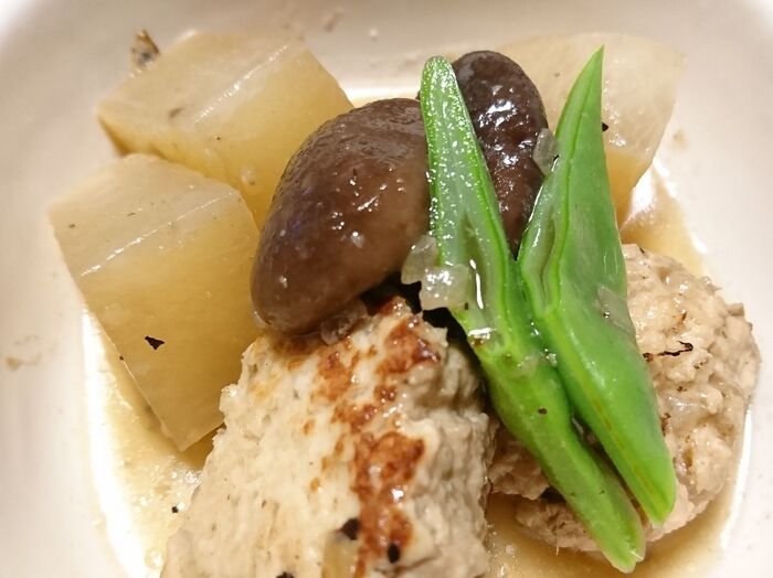 炊き合わせ風に盛ったり、ごった煮風にどーんと盛ったり