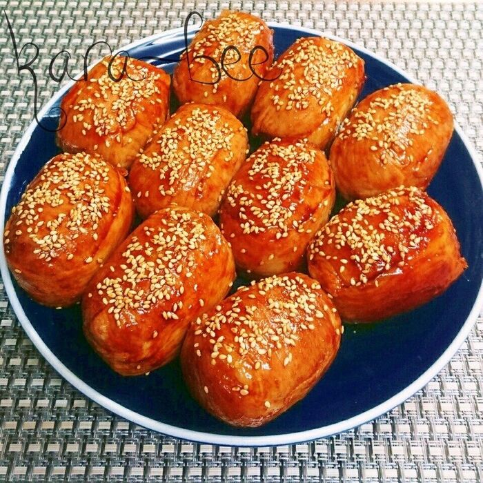 男子ウケ◎ビールが進む!ピリ辛コチュ照り肉巻きおにぎり