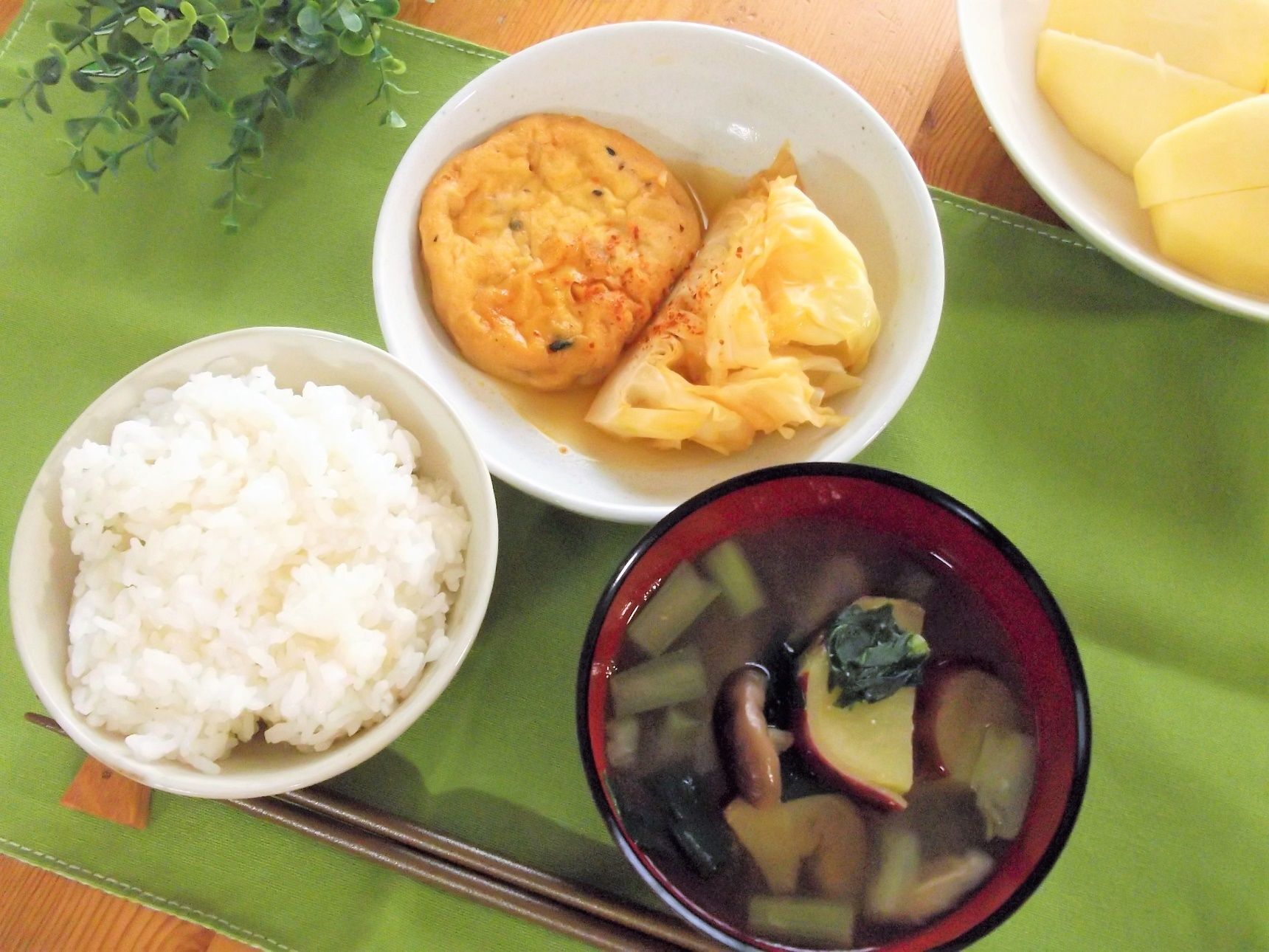 ちょっとずつ時短 & お弁当と被らない がんもどきとキャベツメインの朝ごはん