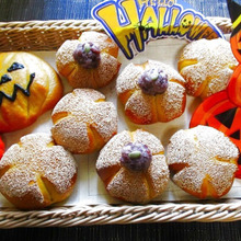 ハロウィン♡ゆめかわポピーたっぷりお花餡パン♪