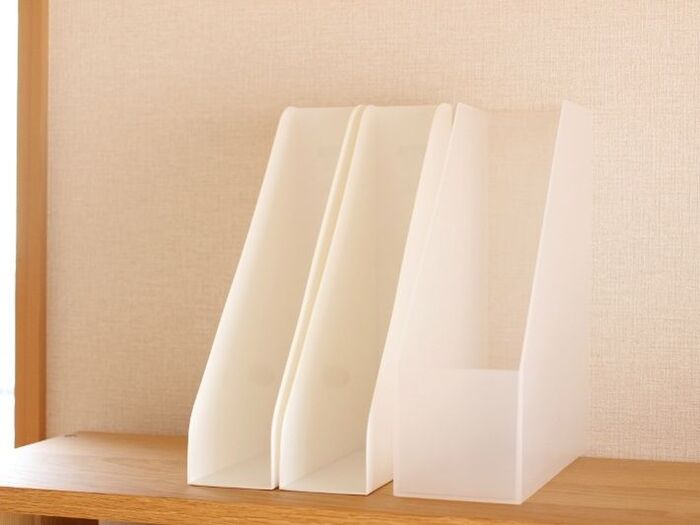 セリアは前面フラット&幅が細め