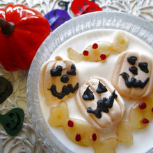 ハロウィン気分な!マシュマロと林檎入りヨーグルト♪