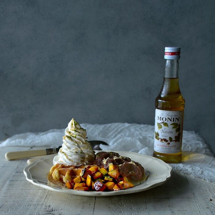 ※1 フレーバーシロップは、写真にある「MONIN」のヘーゼルナッツを今日は使用しています。