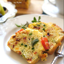 パルミジャーノ・レッジャーノ♪グルテンフリー米粉と豆乳のケークサレ