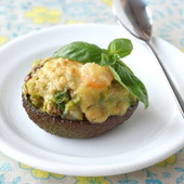 美容と健康をサポート!雑穀レシピ♪【アボカド&エビの簡単グラタン】