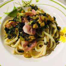 大根葉と天かすの焼うどん