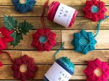 グラデーション毛糸で、ニュアンスのある小物が簡単にできちゃう