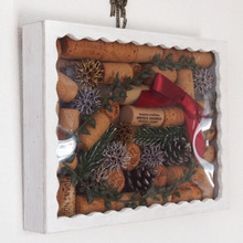 いただいた蓋つきの桐箱を使ってのインテリアです