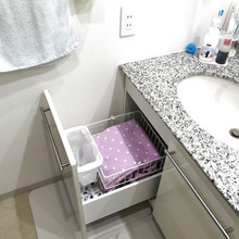 洗面所も広くスッキリ清潔に✨ 見せたくないものはシンク下に放り込もう!