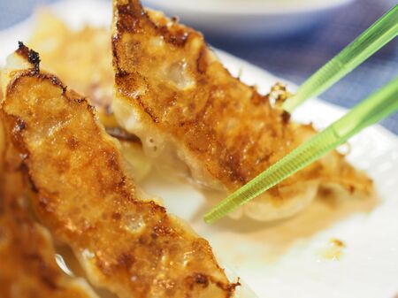 餃子と餃子がくっつかない♪魔法な焼き方