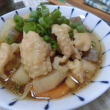 鶏皮で手間なし☆ モツ煮込み風♪ 根菜と鶏皮煮込み