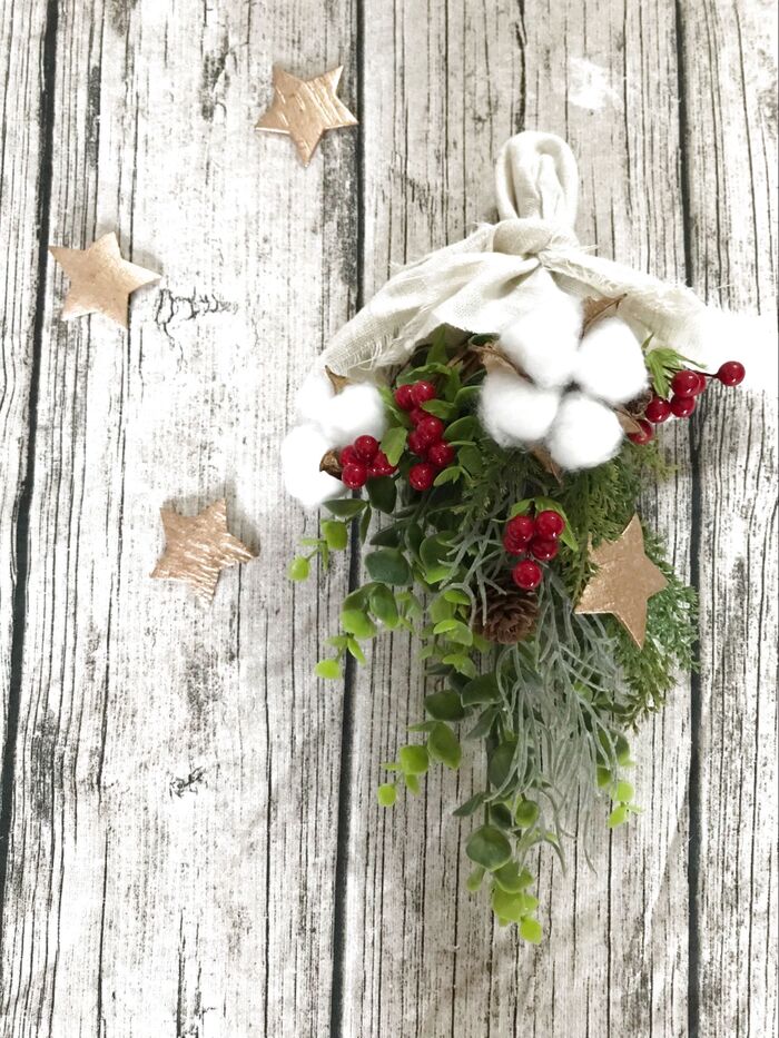 100均フェイクグリーンで★クリスマススワッグ