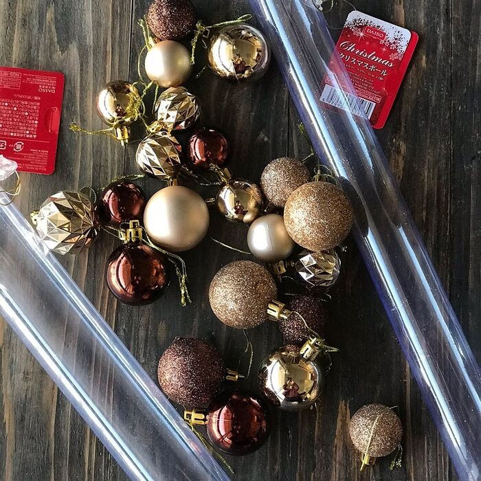 ダイソーで買ってきたクリスマスボール