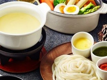 お手軽!ひとり鍋「チーズフォンデュうどん」