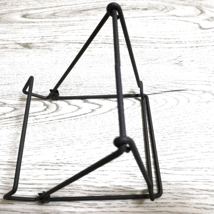 アイアンブックスタンドで飾る