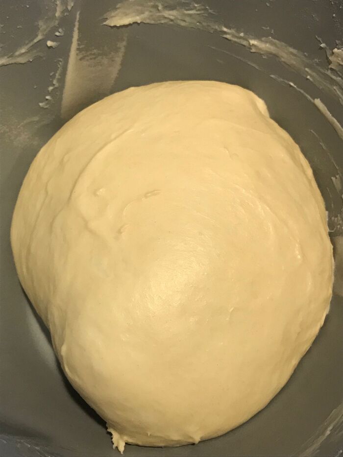 ホームベーカリーの手順に従って一次発酵終了までのコースでスイッチオン