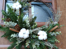 100均&フェイク&ドライで♡冬の三日月リース☆Xmasにも!