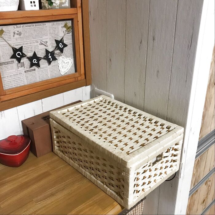 ここに電話が!? 〇〇を使って生活感なくスッキリしたFax付電話機の収納方法