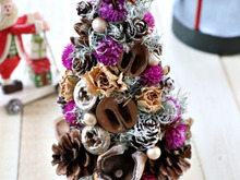 木の実とドライで手作りミニツリー