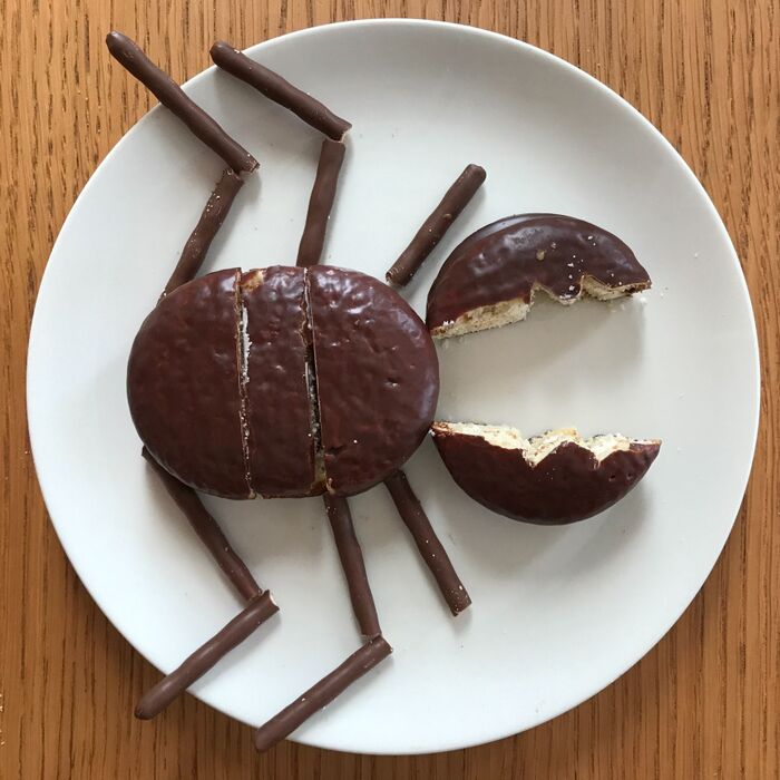 5.脚を組み立てます。