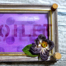 100均フォトフレーム×フェイクグリーンでトイレのプチインテリア